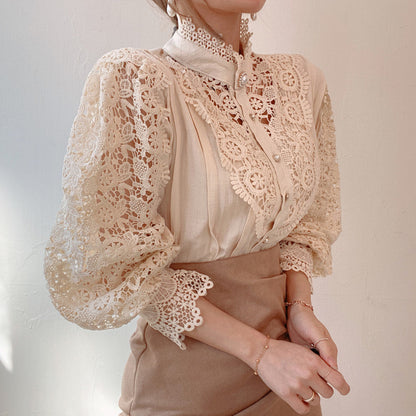 Effortlessly Elegant Blouse with a Timeless Design