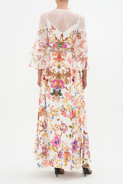 Beautifully Crafted Dress in a Classic Style