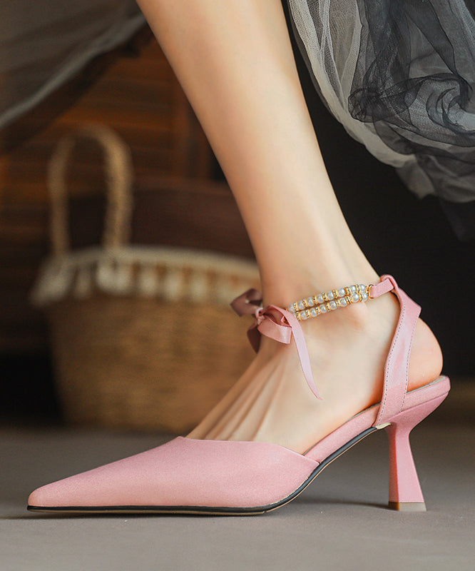 Classic Vintage Heels with a Flattering Fit