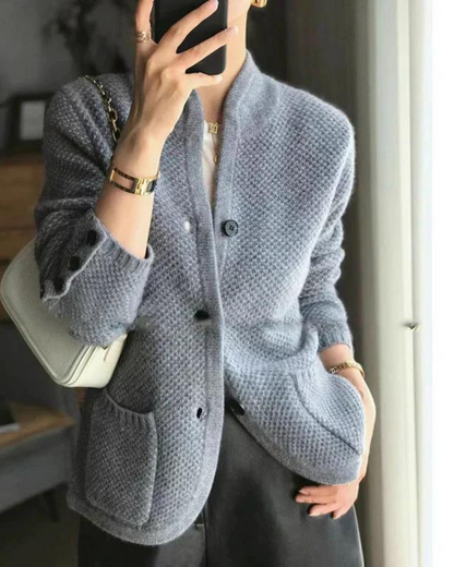 Elegantly Styled Cardigan for Everyday Wear