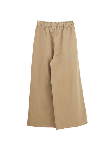 Sophisticated Trousers with a Clean Classic Look
