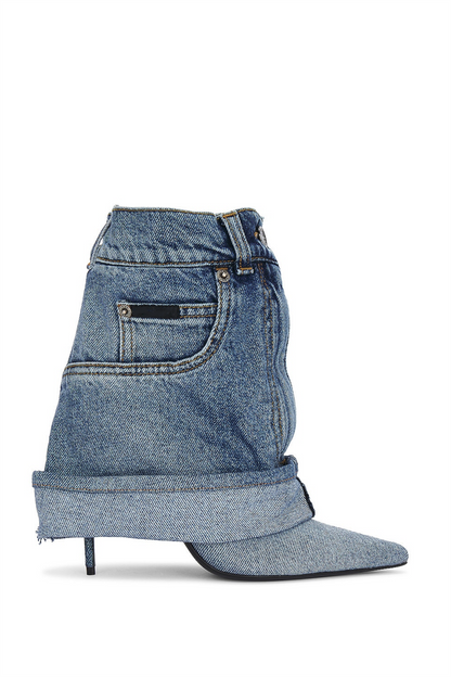 Polished Garment with an Effortless Classic Look