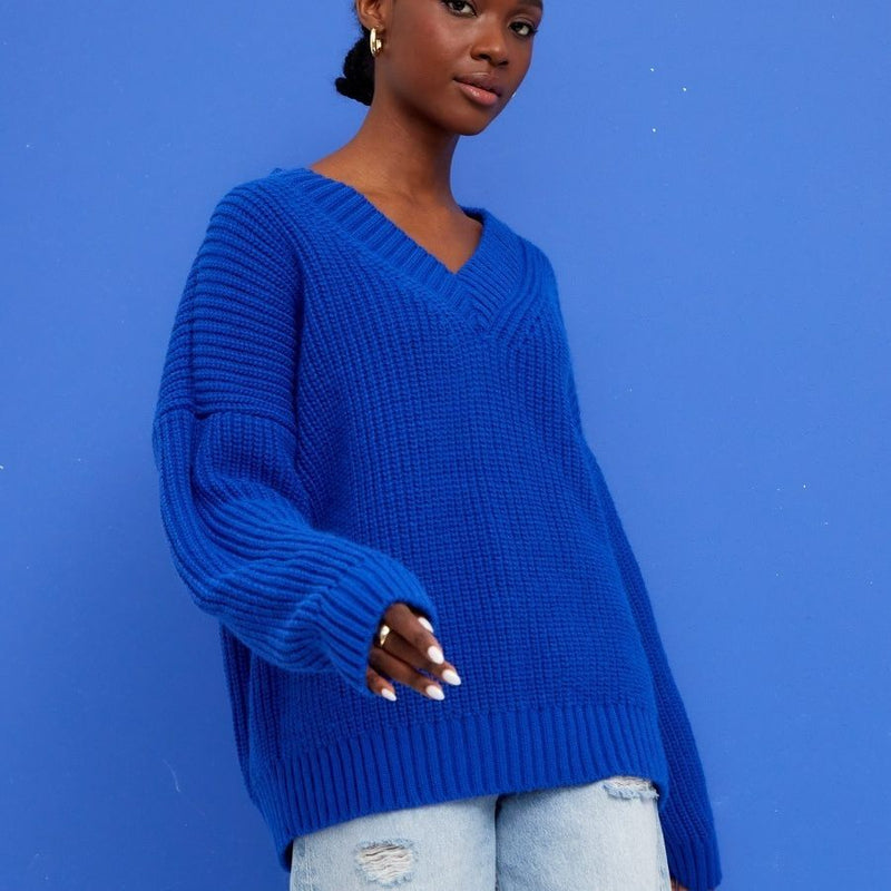 Classic Vintage Sweater with a Flattering Fit