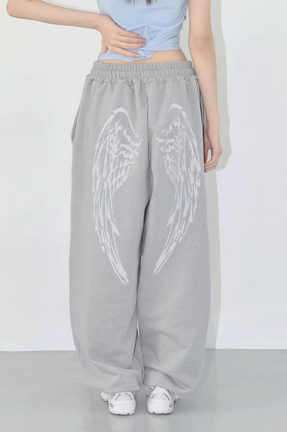 Classic Vintage Pants with a Flattering Fit