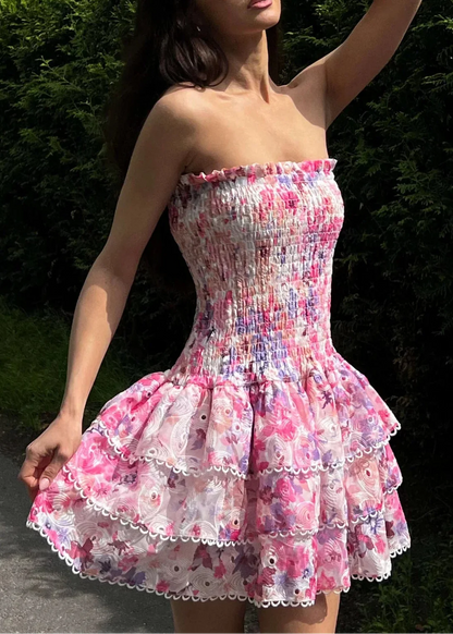 Gracefully Styled Dress for Any Occasion