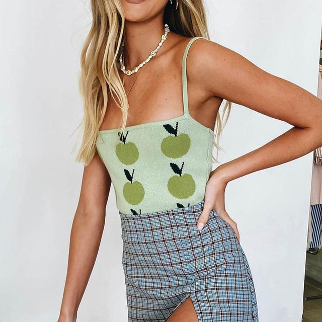 Beautifully Finished Top in a Timeless Design