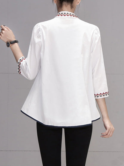 Effortlessly Elegant Blouse with a Timeless Design