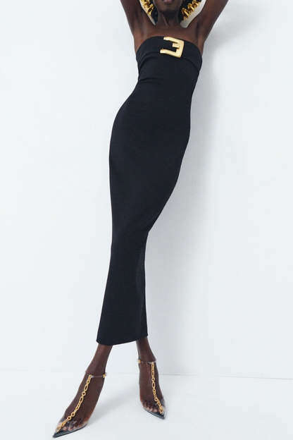 Beautifully Finished Dress in a Timeless Design