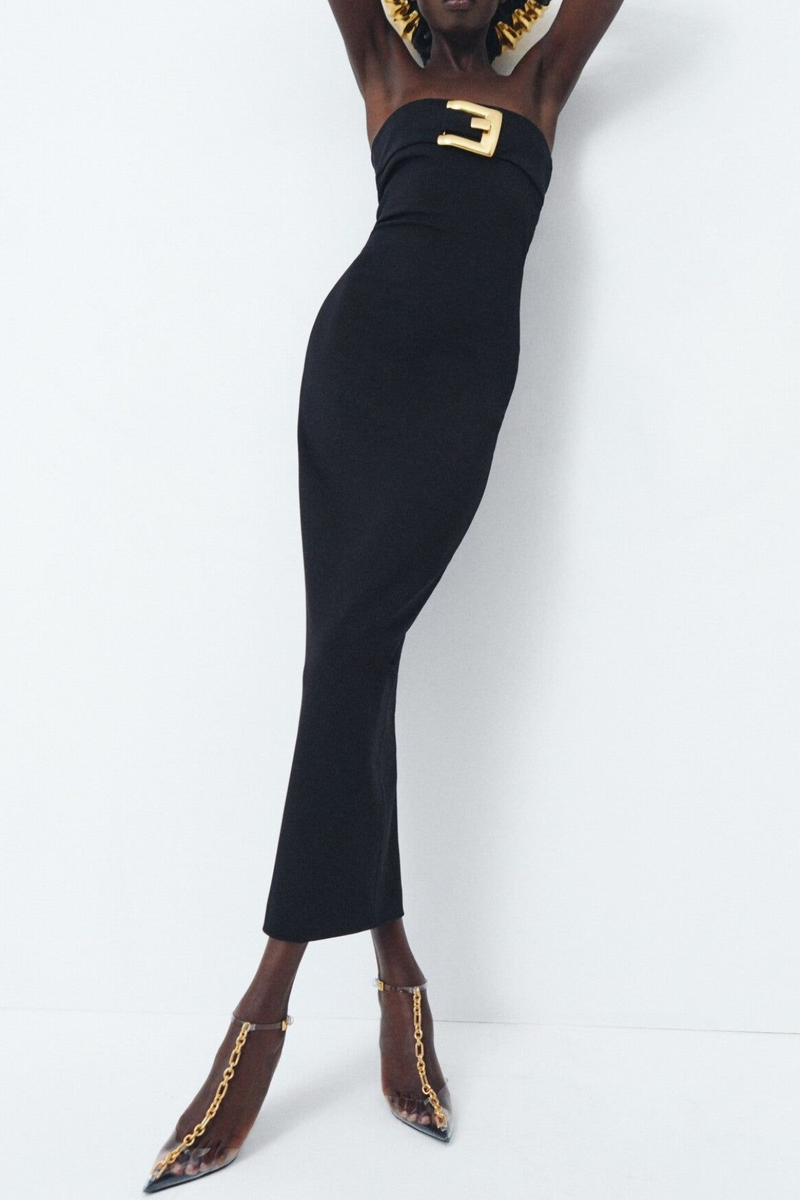 Beautifully Finished Dress in a Timeless Design