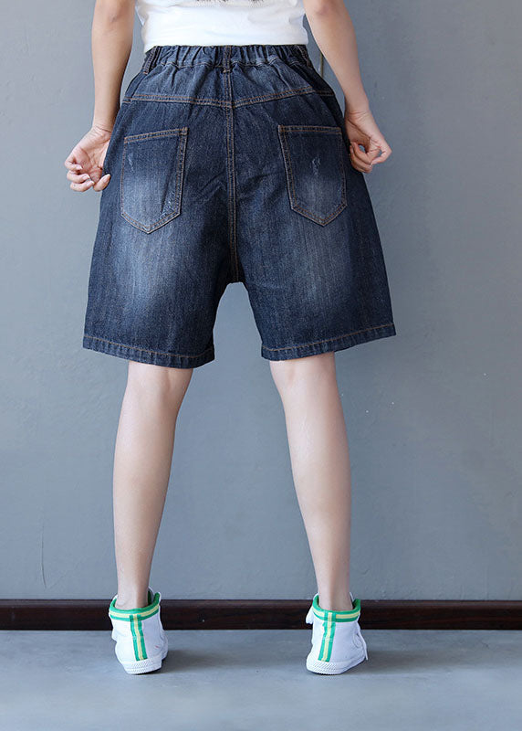 Effortlessly Elegant Pants with a Timeless Design