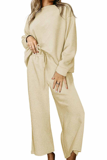 Effortlessly Elegant Garment with a Timeless Design