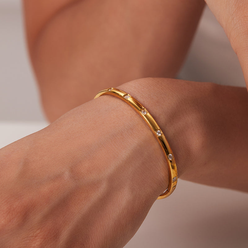 Beautifully Finished Garment in a Timeless Design