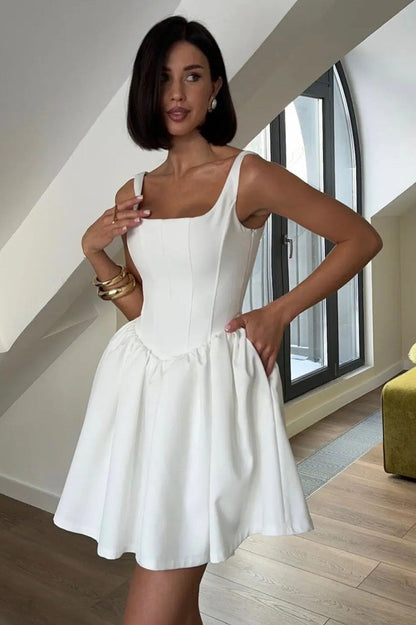 Sophisticated Dress with a Clean Classic Look