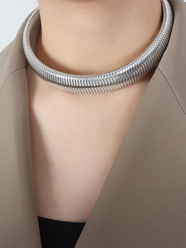Gracefully Styled Garment for Any Occasion