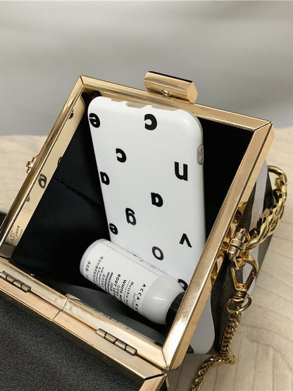 Vintage Inspired Bag with a Contemporary Edge