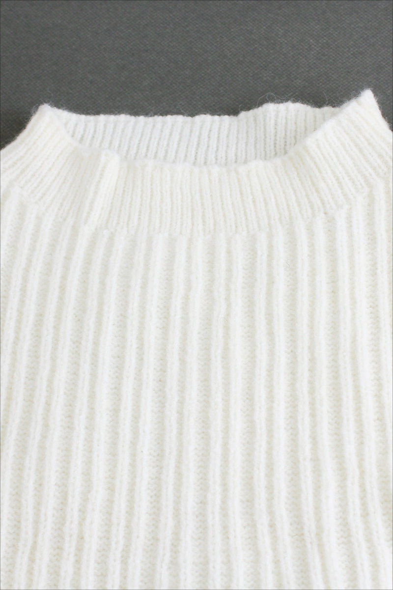 Gracefully Styled Sweater for Any Occasion