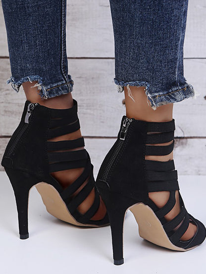 A Vintage Style Heels with Delicate Timeless Details