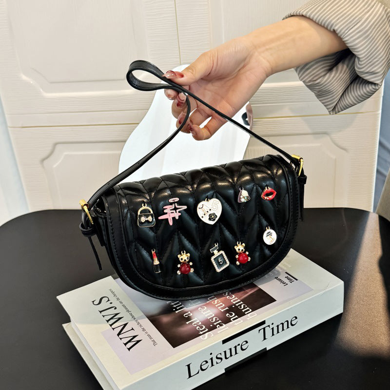 Well Tailored Bag with a Graceful Silhouette