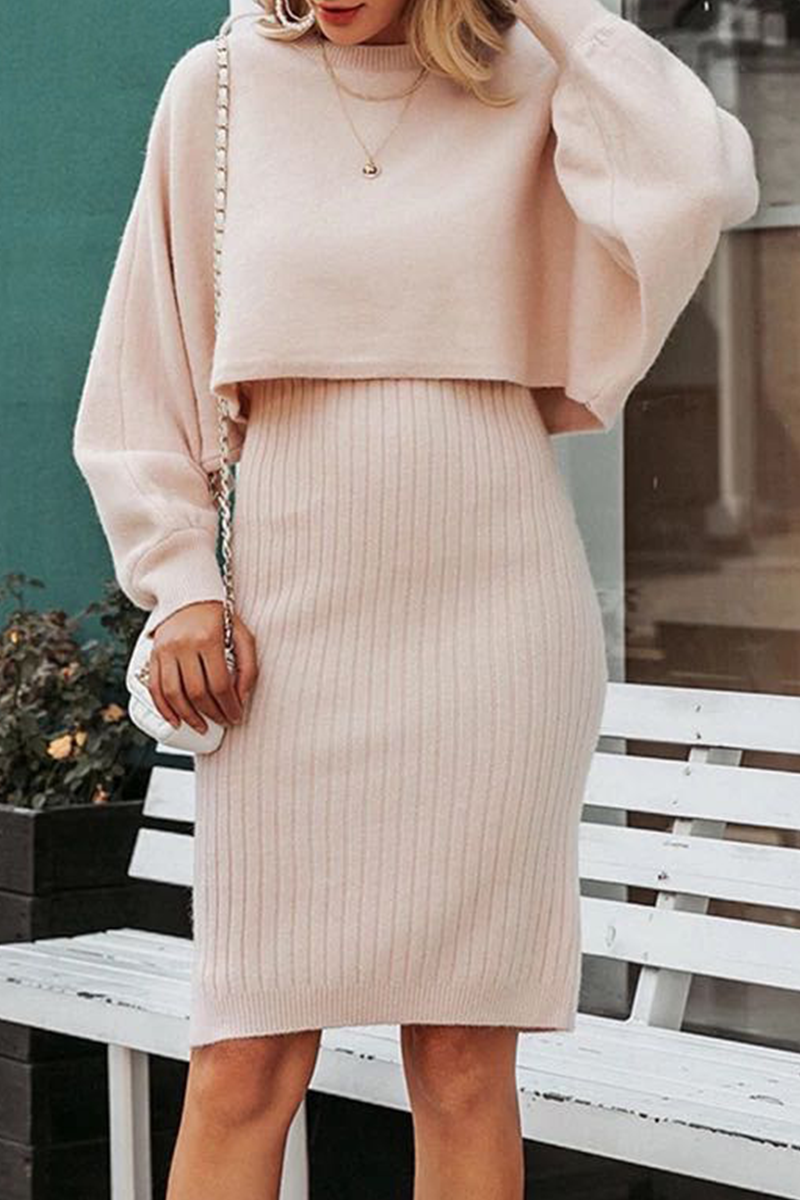 Gracefully Styled Garment for Any Occasion