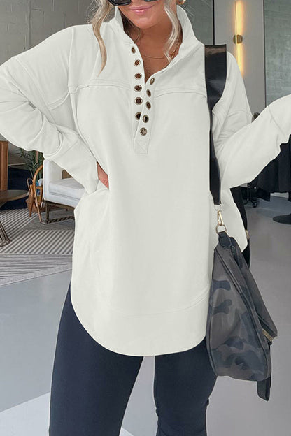 Classic Vintage Pullover with a Flattering Fit