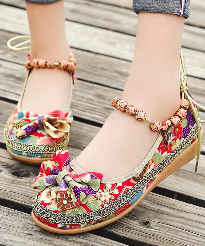 Well Tailored Heels with a Graceful Silhouette