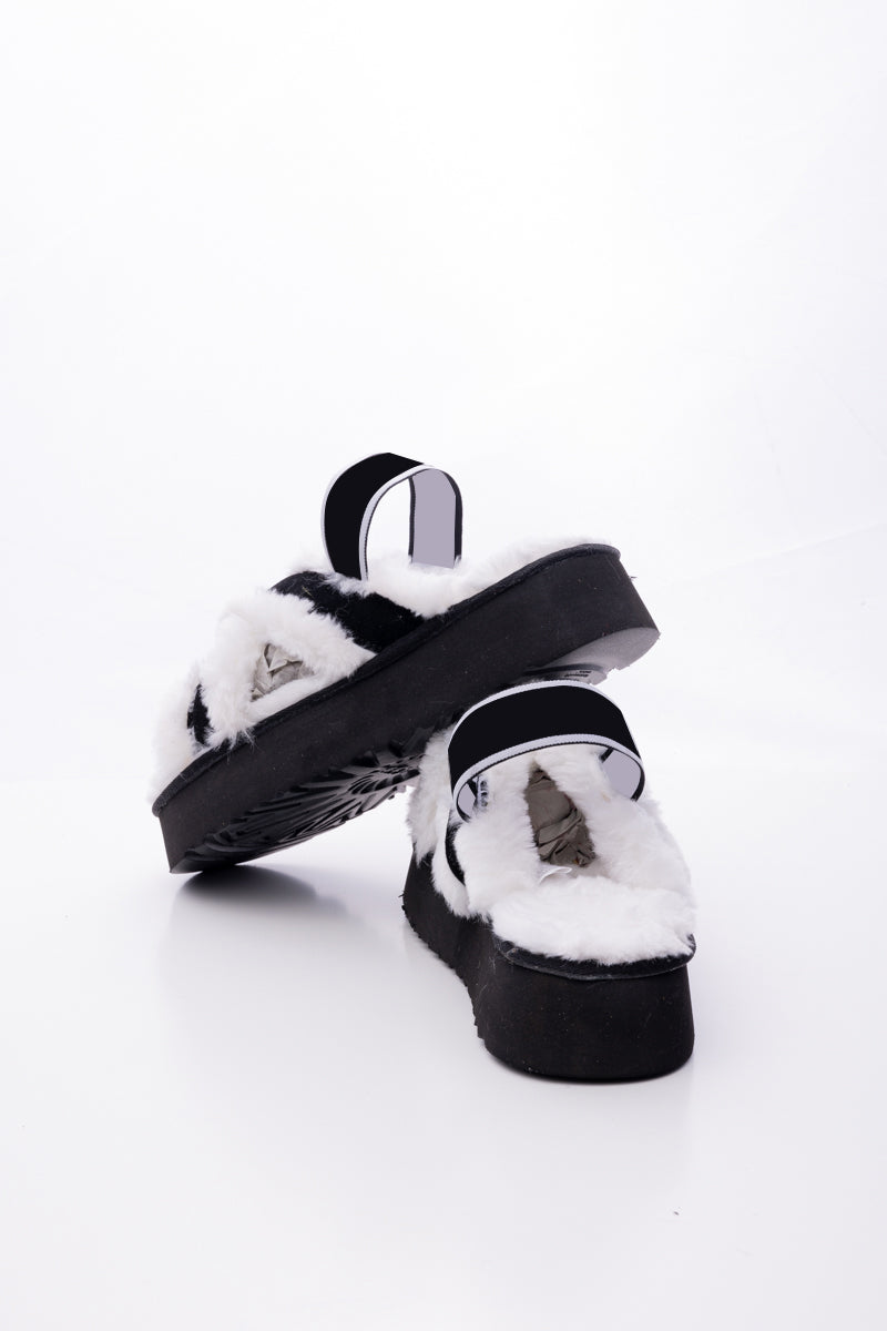 Gracefully Styled Garment for Any Occasion