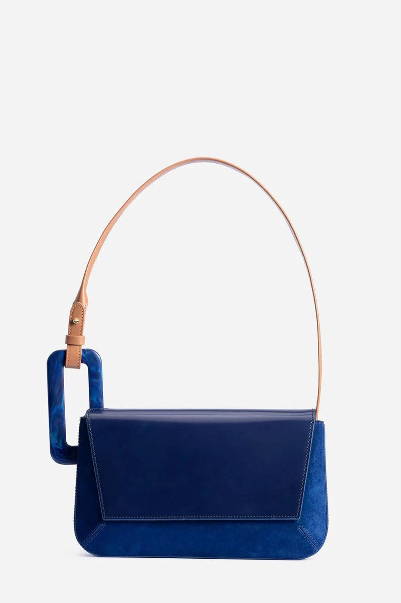 Classic Vintage Bag with a Flattering Fit