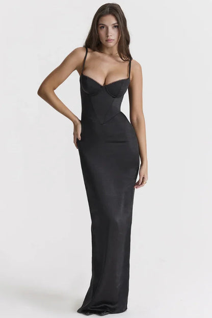 Gracefully Styled Garment for Any Occasion