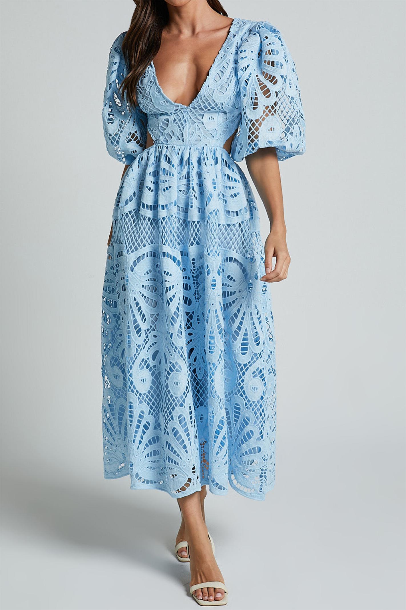 Gracefully Styled Dress for Any Occasion