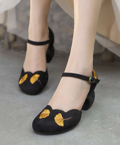 Beautifully Finished Heels in a Timeless Design