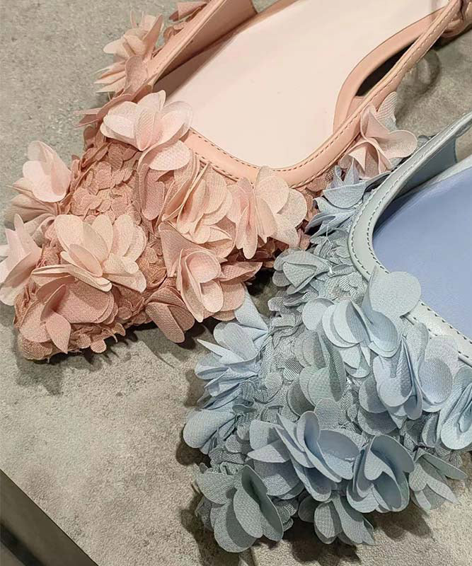 Well Tailored Sandals with a Graceful Silhouette