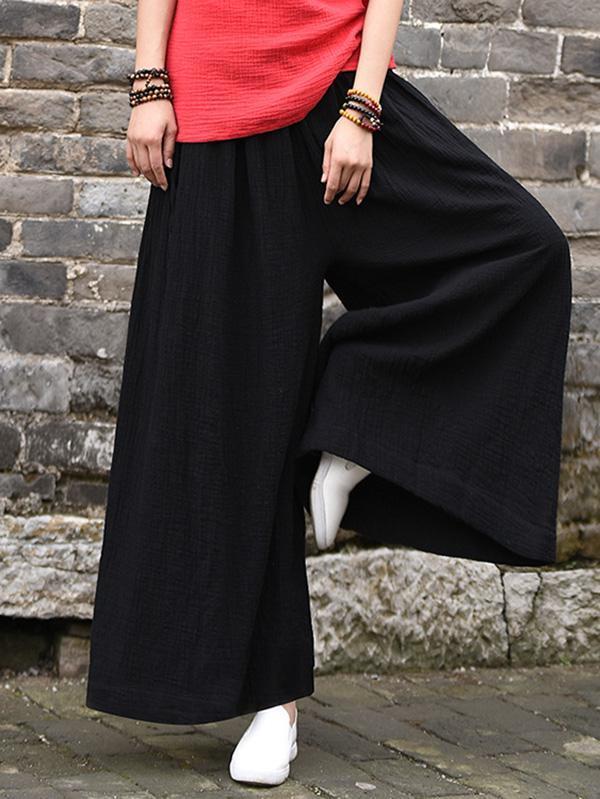 Effortlessly Elegant Pants with a Timeless Design