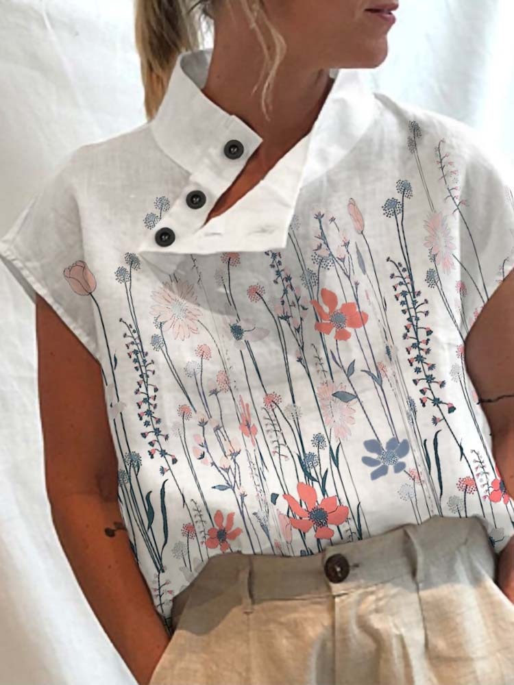 Gracefully Styled Blouse for Any Occasion
