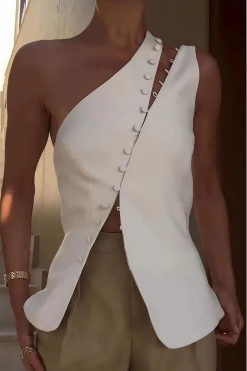 Effortlessly Elegant Top with a Timeless Design
