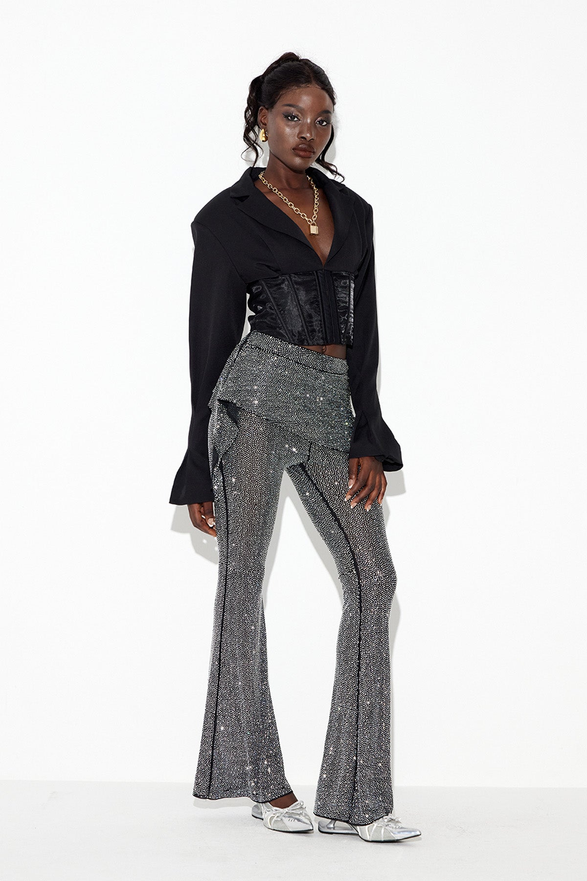 Gracefully Styled Pants for Any Occasion