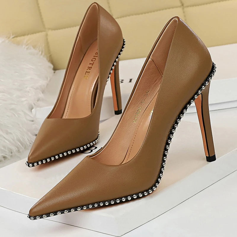 Polished Shoes with an Effortless Classic Look