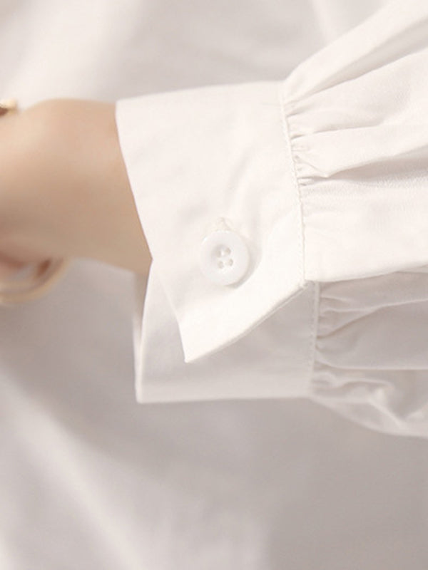Beautifully Crafted Blouse in a Classic Style