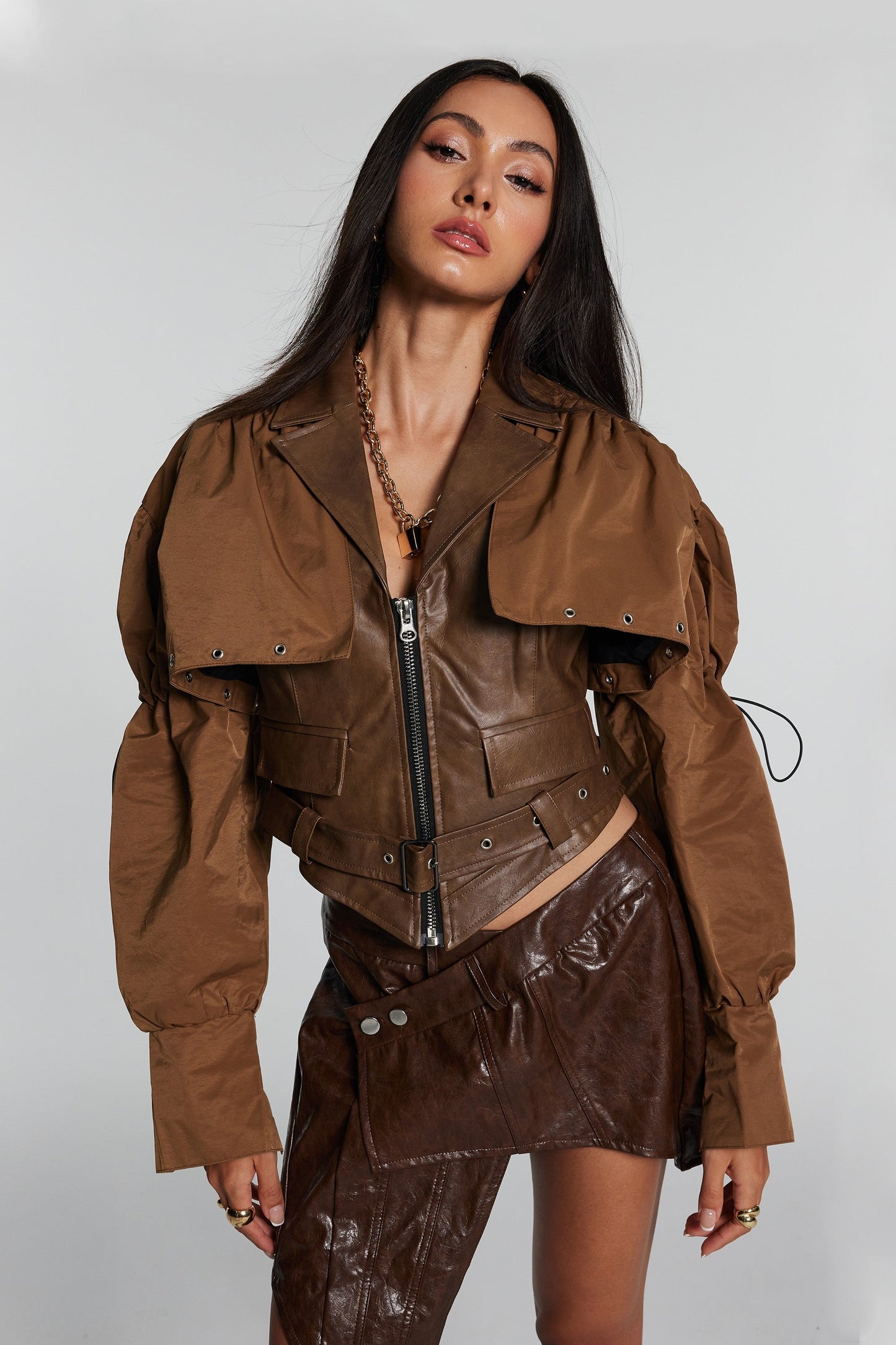 Effortlessly Elegant Jacket with a Timeless Design