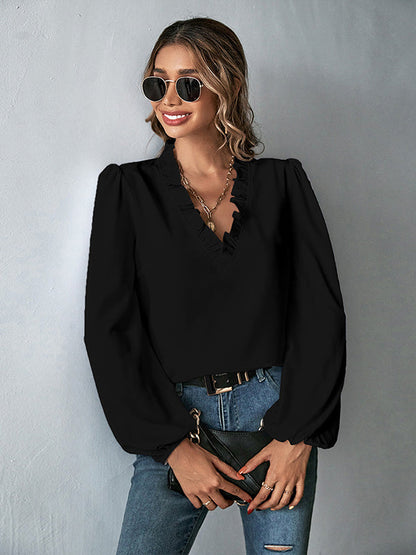 Beautifully Crafted Blouse in a Classic Style