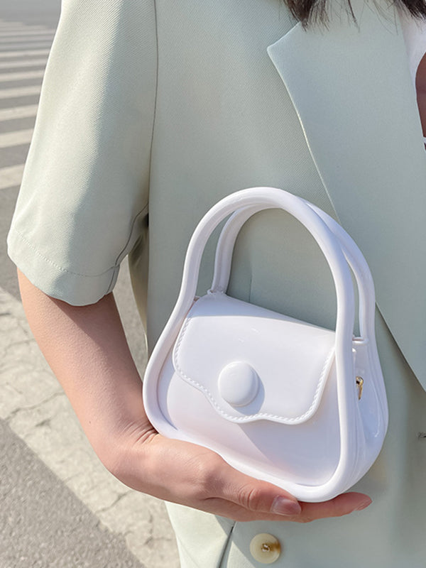 Effortlessly Elegant Bag with a Timeless Design