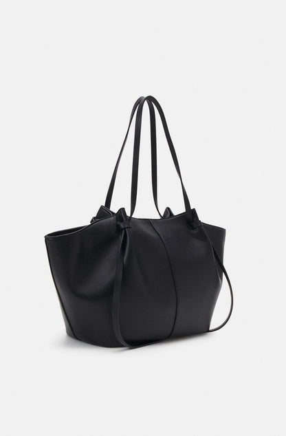 A Vintage Style Bag with Delicate Timeless Details