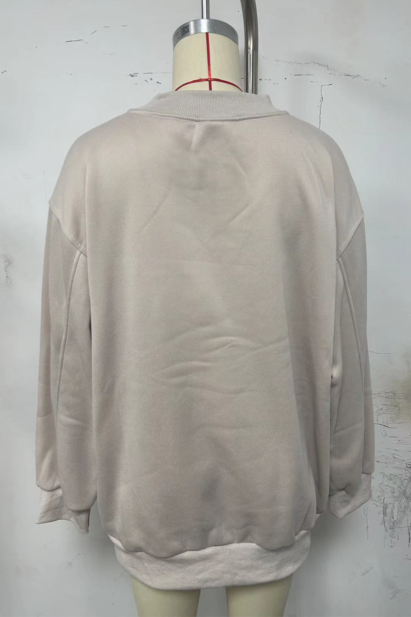 Effortlessly Elegant Garment with a Timeless Design