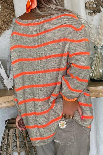Effortlessly Elegant Sweater with a Timeless Design