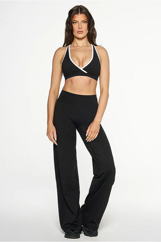 Gracefully Styled Garment for Any Occasion