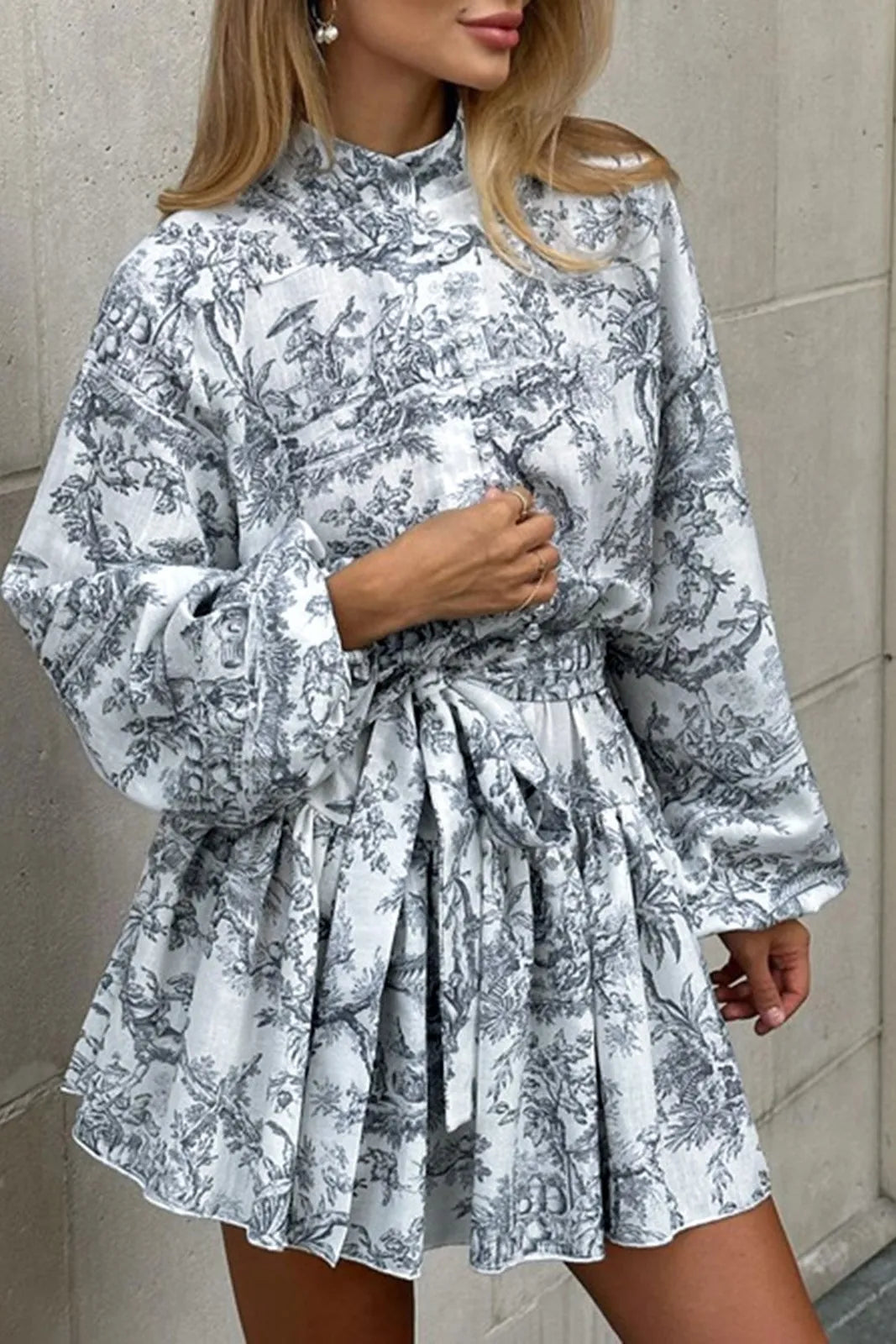 Beautifully Crafted Dress in a Classic Style