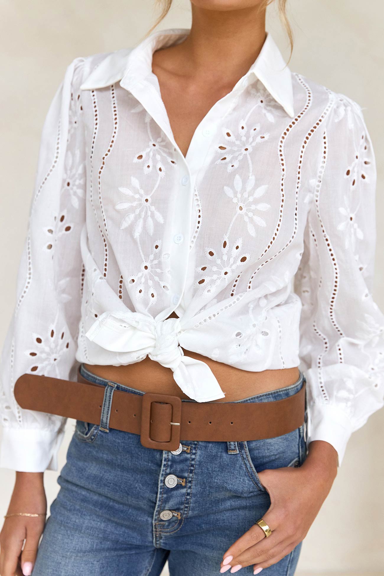 Classic Vintage & Enduringly Stylish Blouse