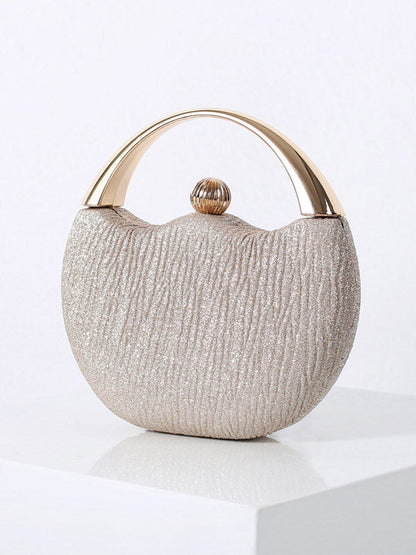Gracefully Styled Bag for Any Occasion