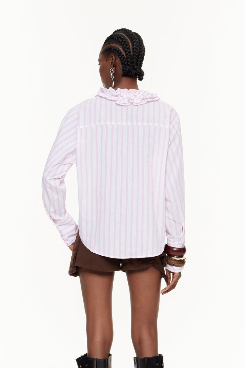 Effortlessly Elegant Shirt with a Timeless Design