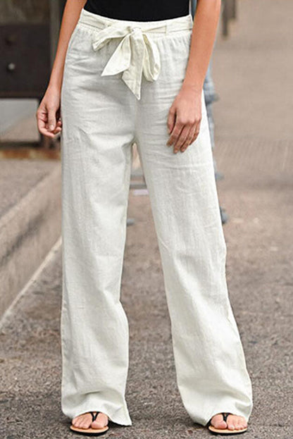 Effortlessly Elegant Pants with a Timeless Design
