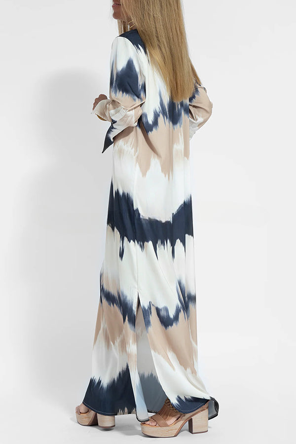 Well Tailored Pullover with a Graceful Silhouette
